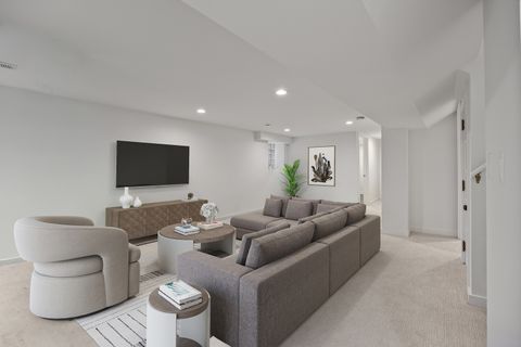 Tiny photo for 6119 N Mason Avenue, Chicago, IL 60646 (MLS # 12584442)