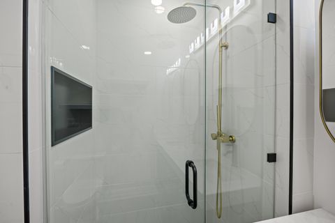 Tiny photo for 6119 N Mason Avenue, Chicago, IL 60646 (MLS # 12584442)