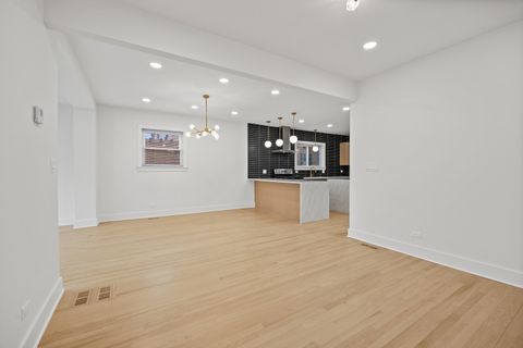 Tiny photo for 6119 N Mason Avenue, Chicago, IL 60646 (MLS # 12584442)