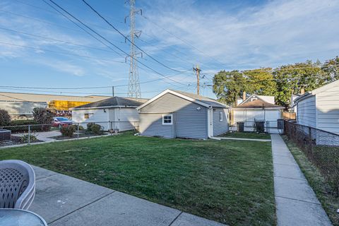 Tiny photo for 31 46th Avenue, Bellwood, IL 60104 (MLS # 12502128)