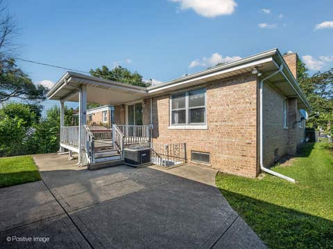 Tiny photo for 9420 Lawler Avenue, Skokie, IL 60077 (MLS # 12711926)