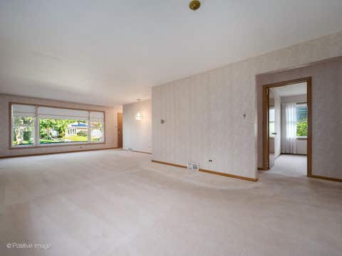 Tiny photo for 9420 Lawler Avenue, Skokie, IL 60077 (MLS # 12711926)