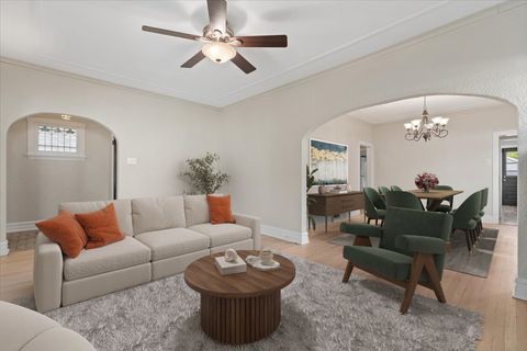 Tiny photo for 4550 N Knox Avenue, Chicago, IL 60630 (MLS # 12521229)