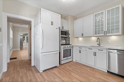 Tiny photo for 4550 N Knox Avenue, Chicago, IL 60630 (MLS # 12521229)