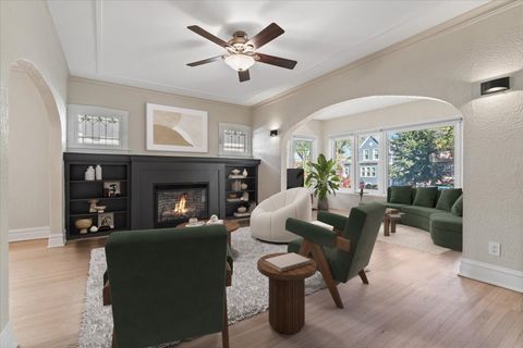 Tiny photo for 4550 N Knox Avenue, Chicago, IL 60630 (MLS # 12521229)