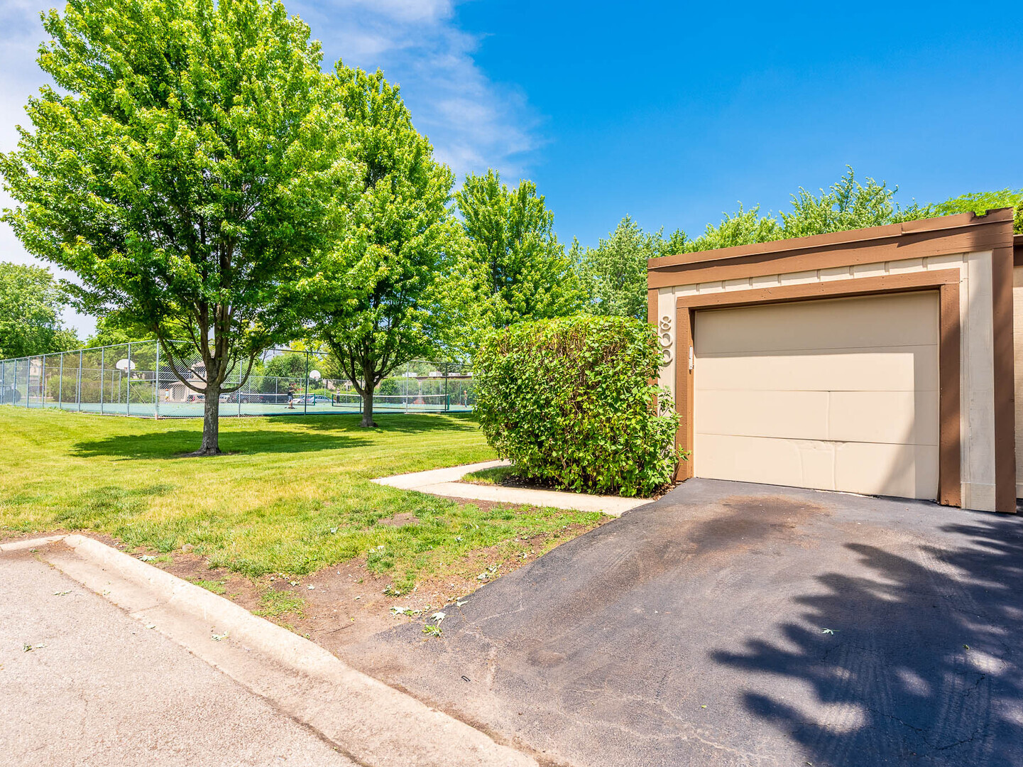 800 Shawnee Trail