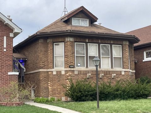 Tiny photo for 8322 S Aberdeen Street, Chicago, IL 60620 (MLS # 12613602)