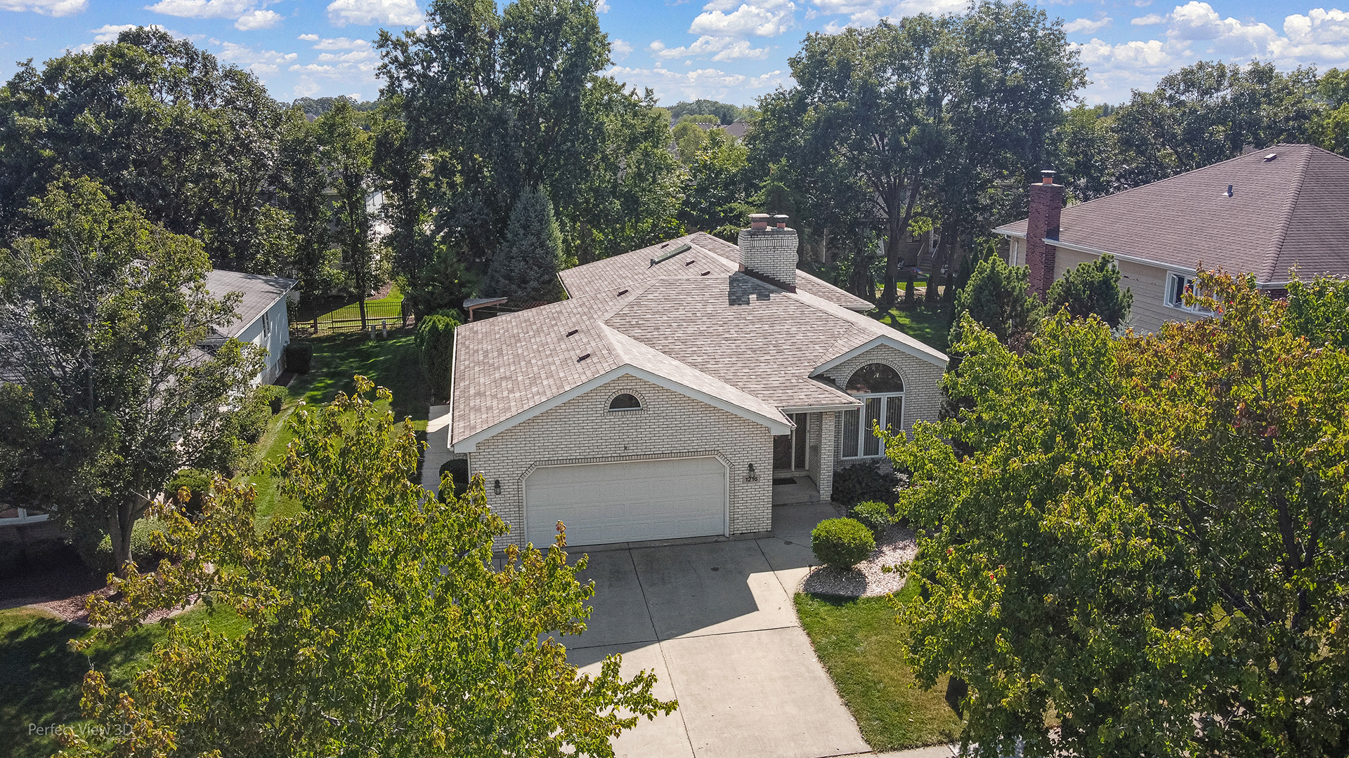 1216 Country Lane
