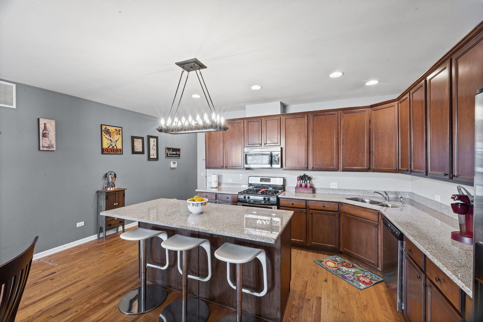 6436 ROOSEVELT Road 410