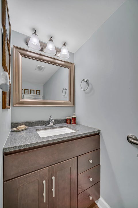 Tiny photo for 1331 S Finley Road #212, Lombard, IL 60148 (MLS # 12782638)