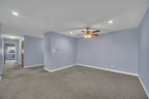 Tiny photo for 1331 S Finley Road #212, Lombard, IL 60148 (MLS # 12782638)