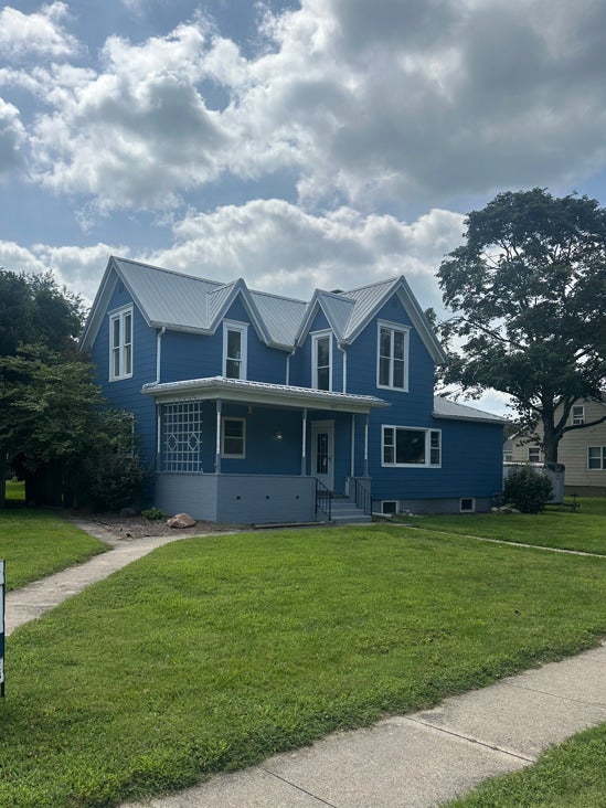 201 W Byron Street