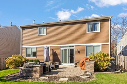 Tiny photo for 2723 Rosehall Lane, Aurora, IL 60503 (MLS # 12508306)