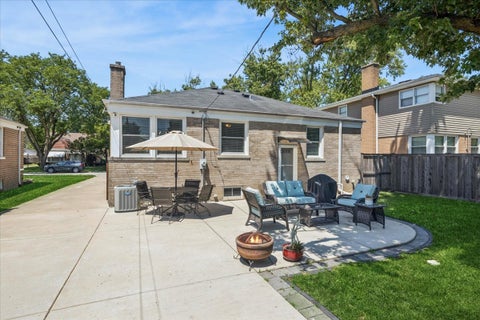 Tiny photo for 1871 Hawthorne Avenue, Westchester, IL 60154 (MLS # 12748888)