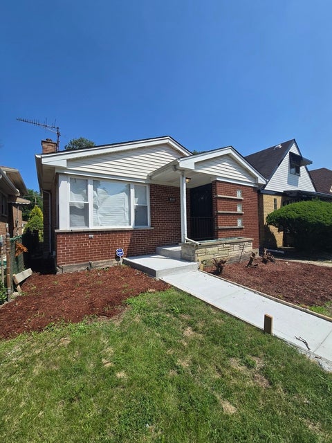 Photo of 8505 S King Drive, Chicago, IL 60619 (MLS # 12740516)