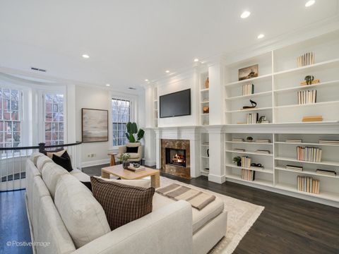 Tiny photo for 37 E Elm Street, Chicago, IL 60611 (MLS # 12613429)