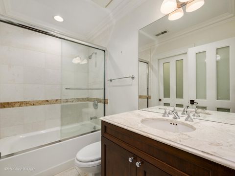 Tiny photo for 37 E Elm Street, Chicago, IL 60611 (MLS # 12613429)