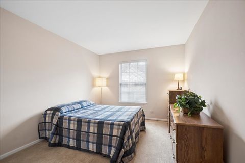 Tiny photo for 1099 Quaker Hill Court #1099, Elgin, IL 60120 (MLS # 12617370)