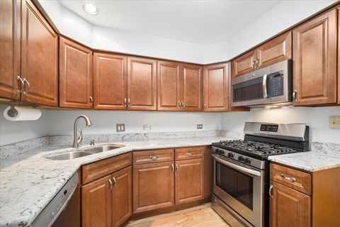 Tiny photo for 1099 Quaker Hill Court #1099, Elgin, IL 60120 (MLS # 12617370)