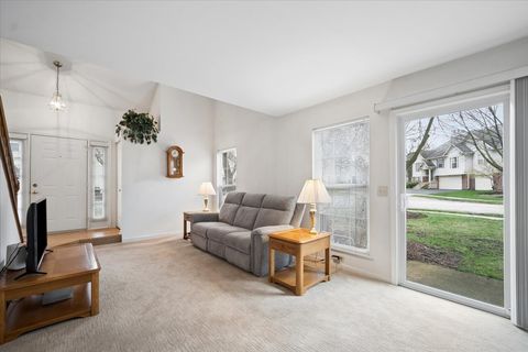 Tiny photo for 1099 Quaker Hill Court #1099, Elgin, IL 60120 (MLS # 12617370)