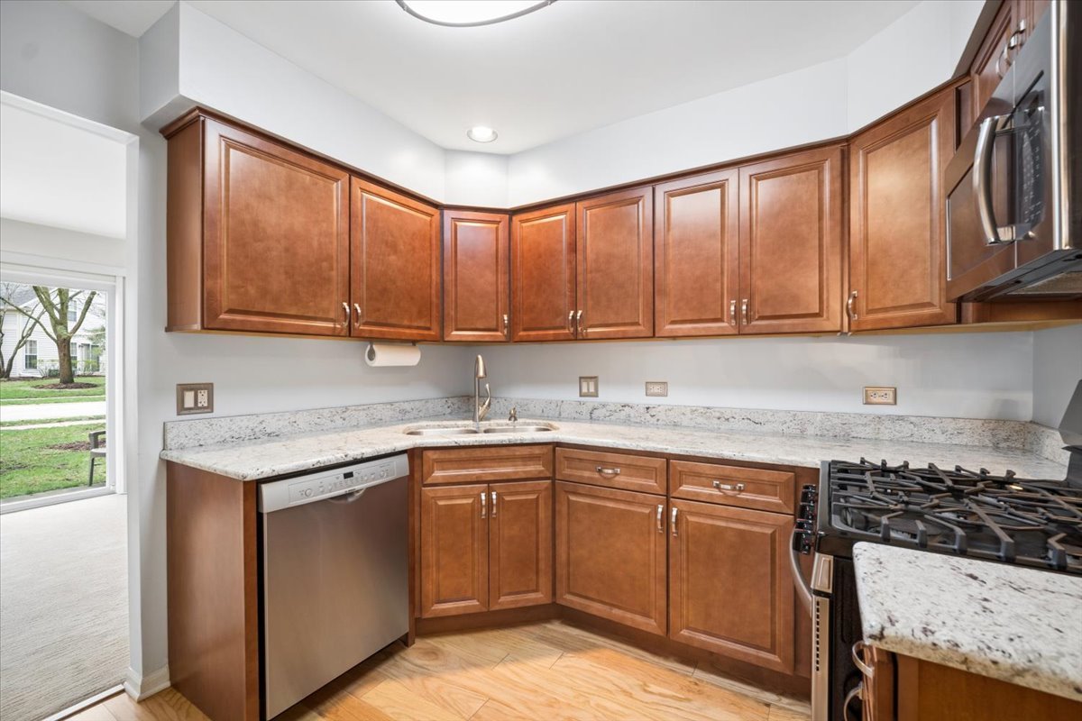 1099 Quaker Hill Court 1099