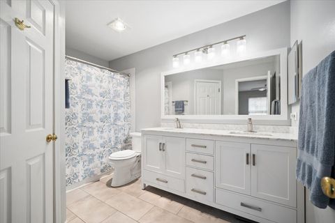 Tiny photo for 1099 Quaker Hill Court #1099, Elgin, IL 60120 (MLS # 12617370)