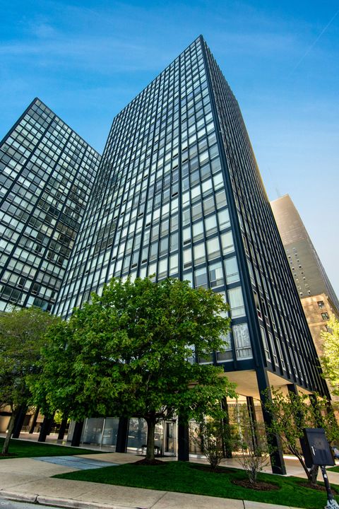 Tiny photo for 880 N Lake Shore Drive #25H, Chicago, IL 60611 (MLS # 12678657)