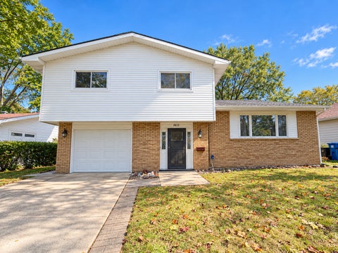 Photo of 2632 Brnot Avenue, Waukegan, IL 60087 (MLS # 12782565)