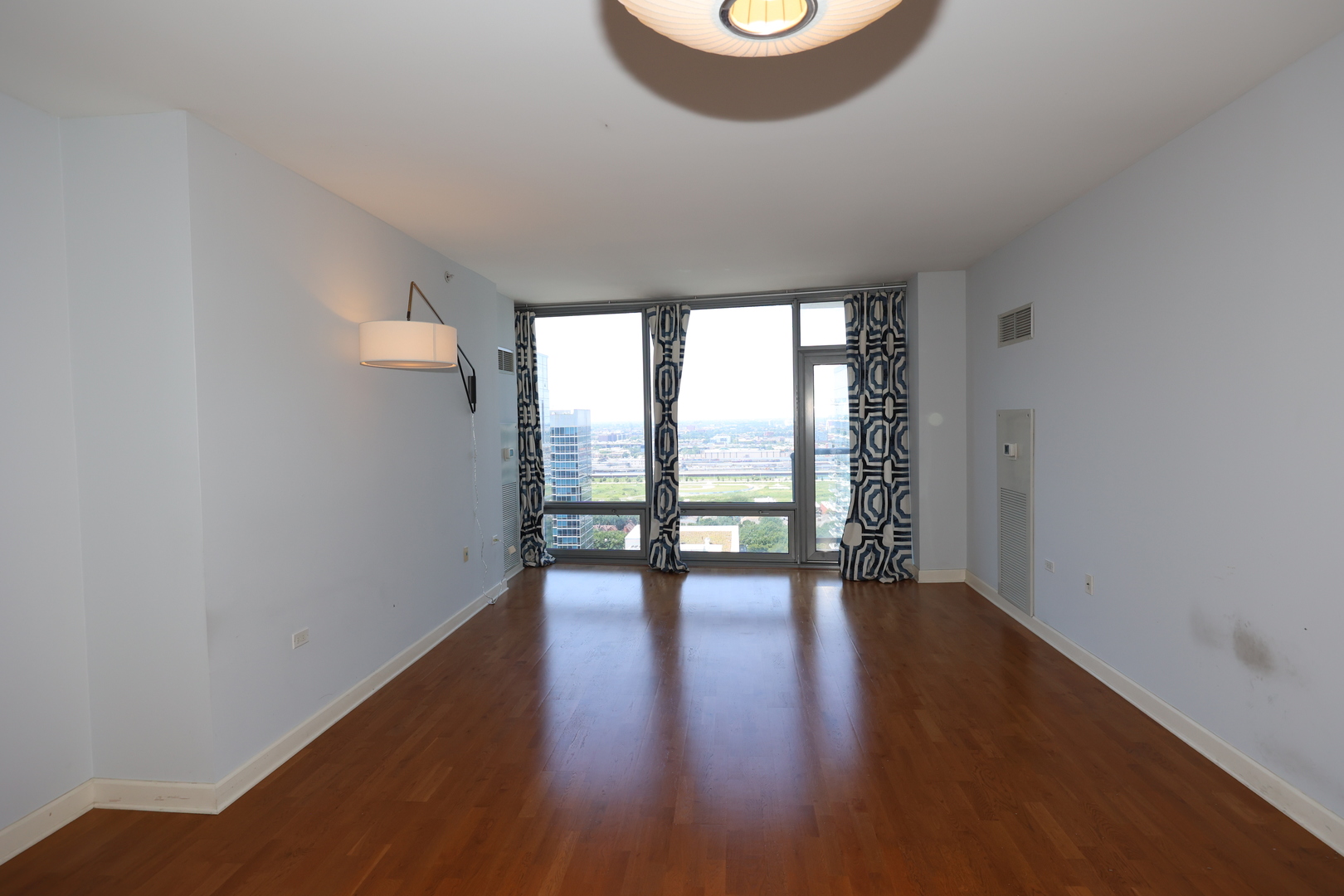 100 E 14th Street 2409