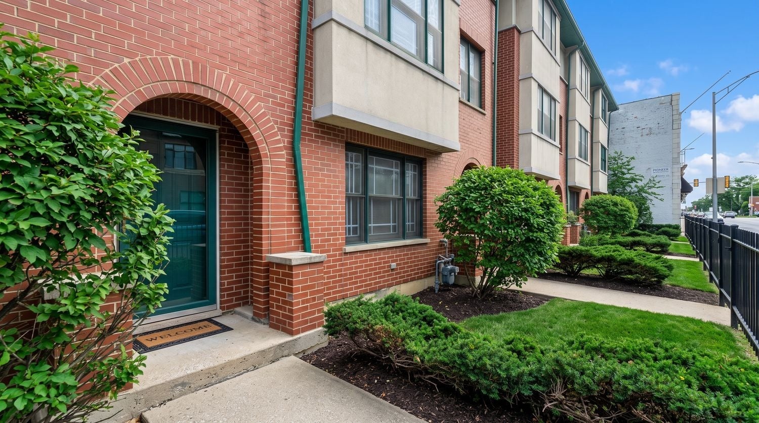 821 N Harlem Avenue