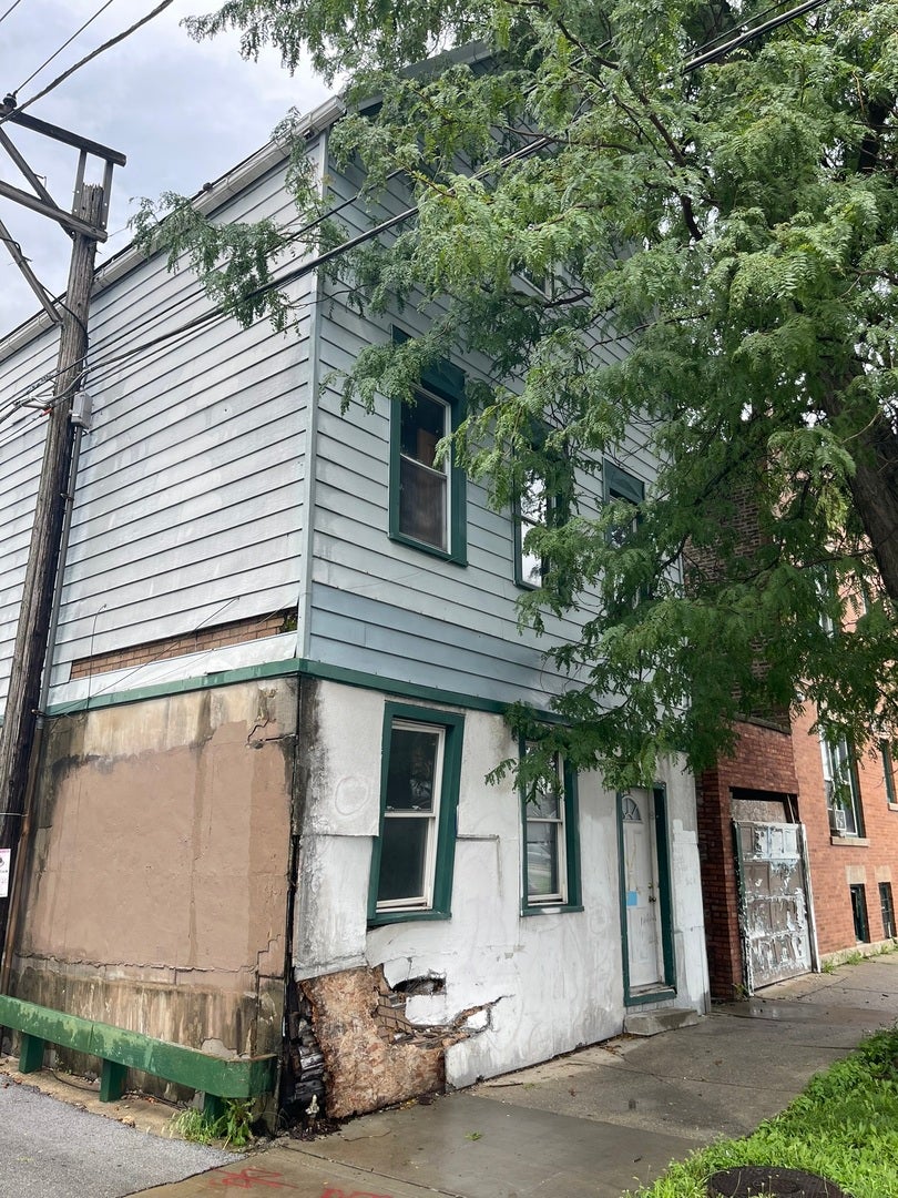 1801 W 51st Street
