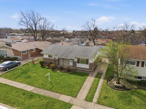 Tiny photo for 6717 165th Street, Tinley Park, IL 60477 (MLS # 12652269)