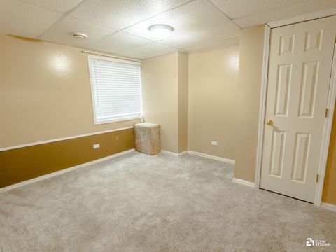 Tiny photo for 424 Grape Vine Trail, Oswego, IL 60543 (MLS # 12567510)