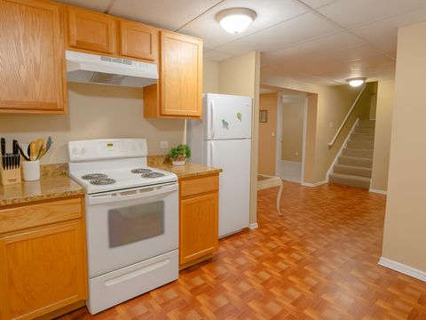 Tiny photo for 424 Grape Vine Trail, Oswego, IL 60543 (MLS # 12567510)