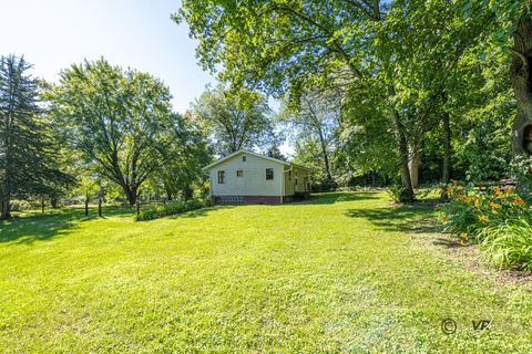 Tiny photo for 46 Oak Valley Drive, Elizabeth, IL 61028 (MLS # 12439880)