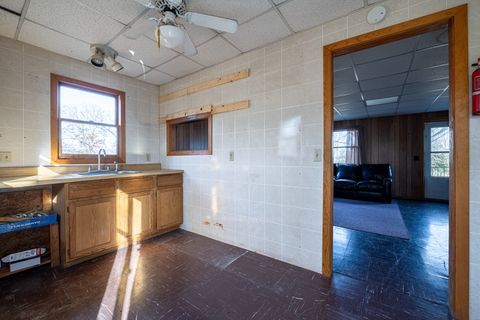 Tiny photo for 46 Oak Valley Drive, Elizabeth, IL 61028 (MLS # 12439880)