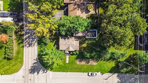 Tiny photo for 1118 Sycamore Street, Lake In The Hills, IL 60156 (MLS # 12776236)