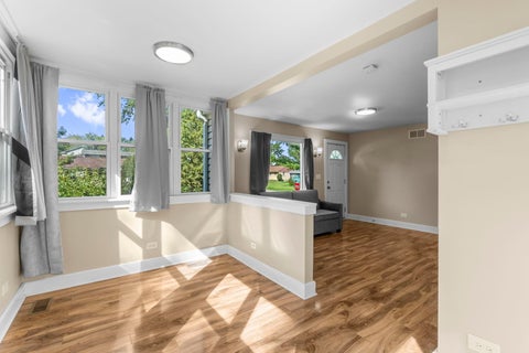 Tiny photo for 1118 Sycamore Street, Lake In The Hills, IL 60156 (MLS # 12776236)