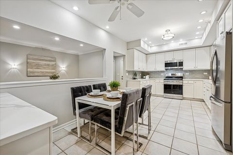 Tiny photo for 940 Augusta Way #304, Highland Park, IL 60035 (MLS # 12505712)