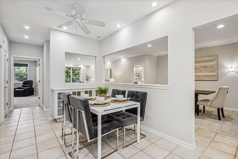 Tiny photo for 940 Augusta Way #304, Highland Park, IL 60035 (MLS # 12505712)