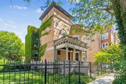 836 E 52nd Street Chicago IL 60615