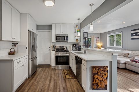 Tiny photo for 168 Bedford Road, Bolingbrook, IL 60440 (MLS # 12477461)