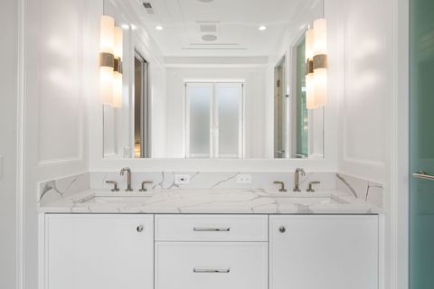 Tiny photo for 1302 W Newport Avenue #1, Chicago, IL 60657 (MLS # 12622104)