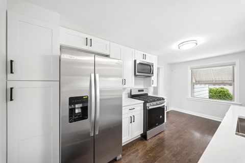 Tiny photo for 8906 S Crandon Avenue, Chicago, IL 60617 (MLS # 12681968)