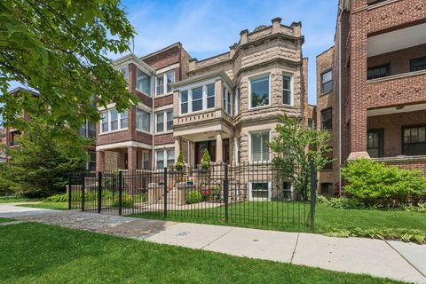 Photo of 1428 W Olive Avenue #2, Chicago, IL 60660 (MLS # 12672574)