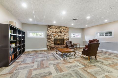 Tiny photo for 450 Plum Creek Drive #410, Wheeling, IL 60090 (MLS # 12510250)