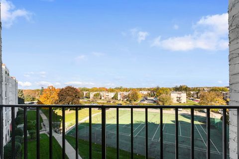 Tiny photo for 450 Plum Creek Drive #410, Wheeling, IL 60090 (MLS # 12510250)