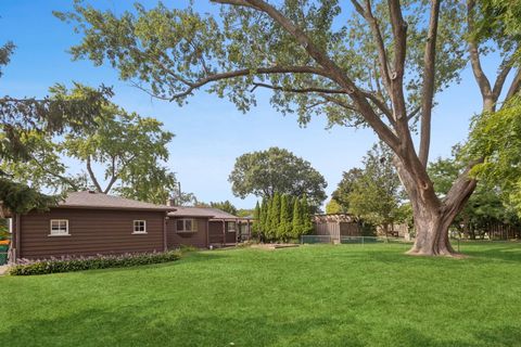 Tiny photo for 70 Center Avenue, Wheeling, IL 60090 (MLS # 12461879)