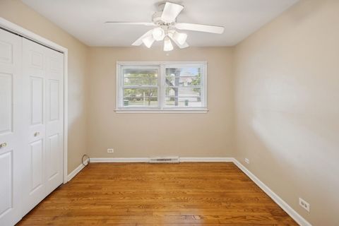 Tiny photo for 70 Center Avenue, Wheeling, IL 60090 (MLS # 12461879)