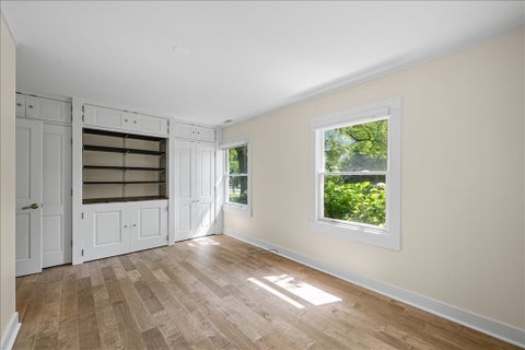 Tiny photo for 320 Thackeray Lane, Northfield, IL 60093 (MLS # 12705621)